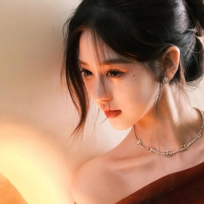 她的微笑和圈套